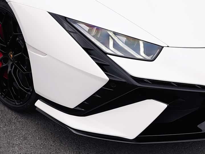 Фото 5 - Lamborghini Huracán