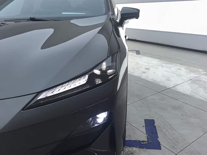 Фото 5 - Changan Deepal SL03