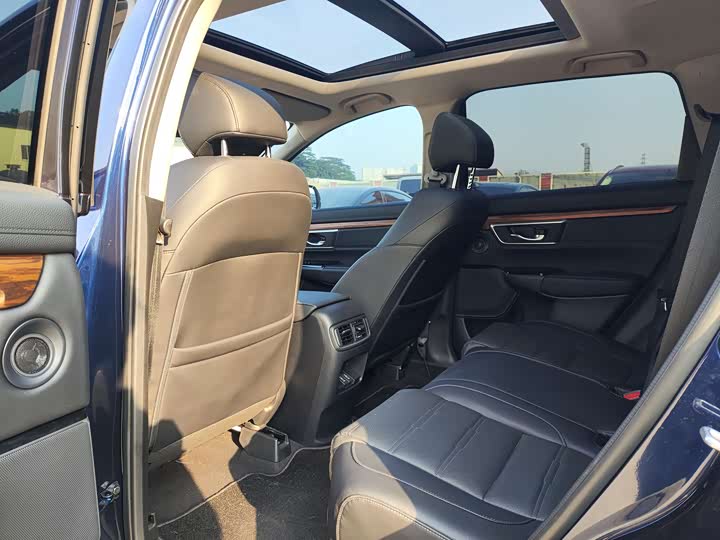 Фото 9 - Honda CR-V