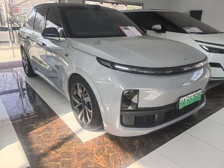 Фото 2 - LiXiang L8