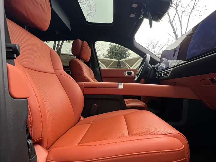 Фото 6 - LiXiang L8