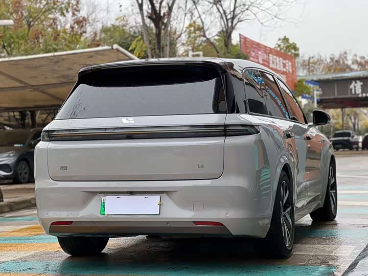 Фото 8 - LiXiang L8