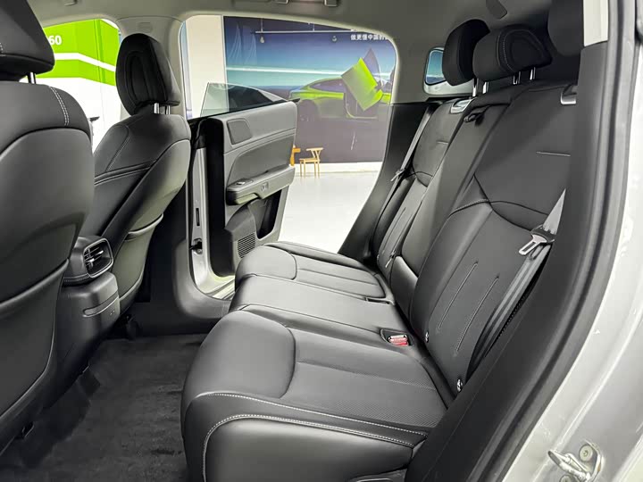 Фото 6 - XPeng G6