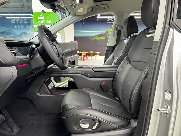 Фото 7 - XPeng G6