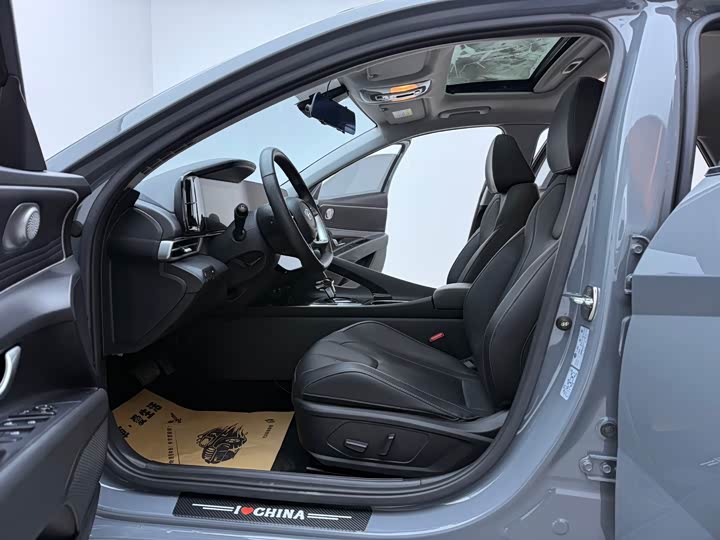 Фото 5 - Hyundai Elantra N line