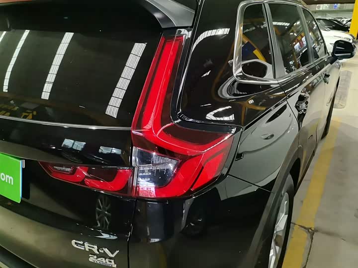 Фото 8 - Honda CR-V