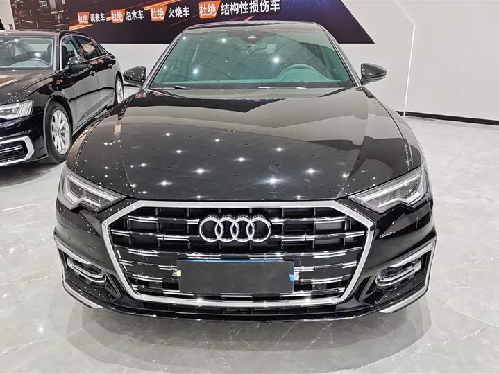 Фото 2 - Audi A6L