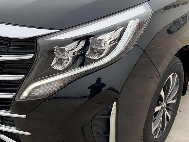 Фото 4 - GAC Trumpchi M8