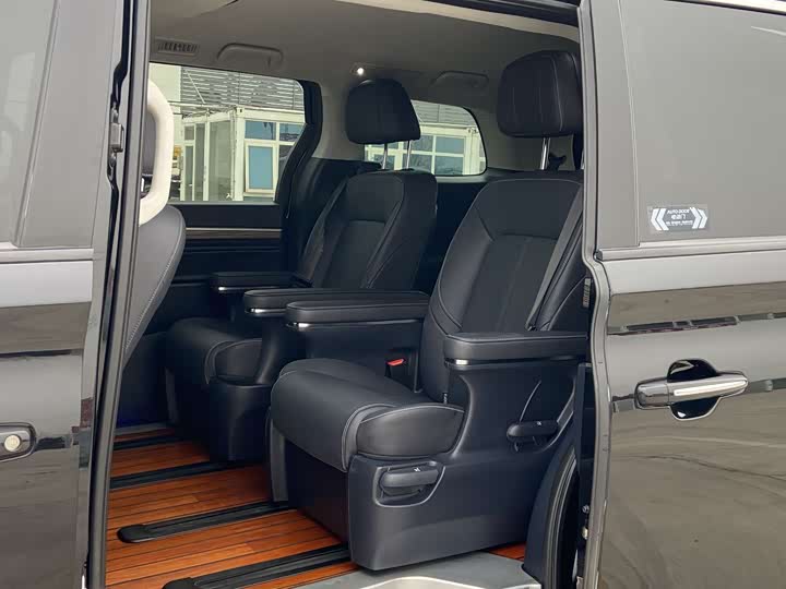 Фото 9 - GAC Trumpchi M8