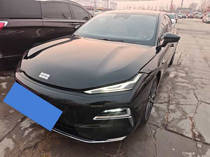 Фото 1 - Geely Galaxy Starshine 8 EM-i