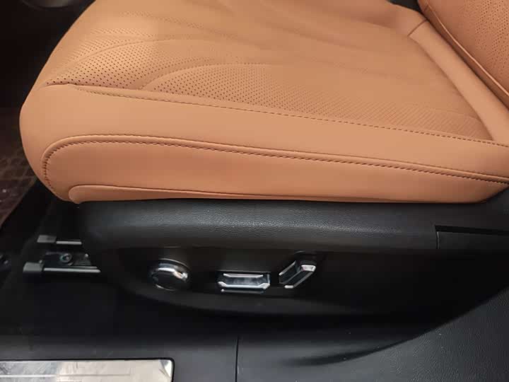 Фото 5 - Geely Galaxy Starshine 8 EM-i