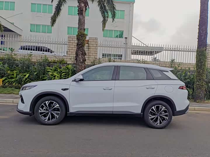 Фото 5 - BYD Song Pro Hybrid