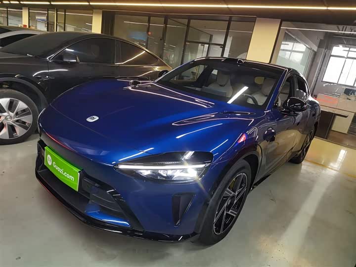 Фото 1 - Xiaomi YU7