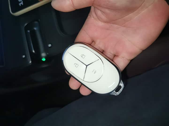 Фото 9 - Nio ET5