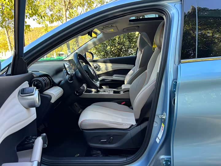 Фото 7 - BYD Yuan Plus