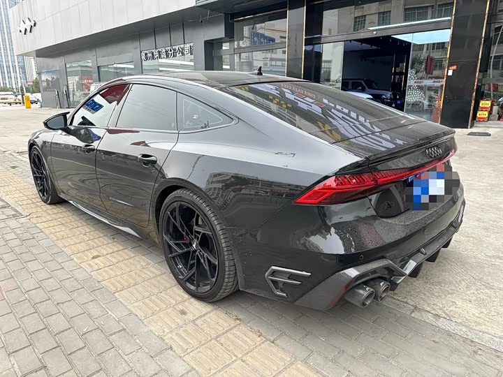 Фото 5 - Audi A7