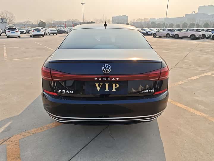 Фото 6 - Volkswagen Passat