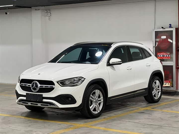 Фото 1 - Mercedes-Benz GLA-Class