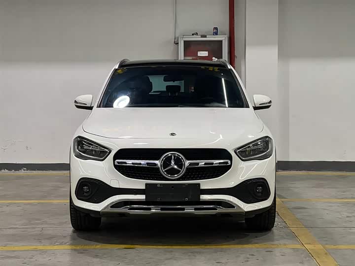 Фото 2 - Mercedes-Benz GLA-Class