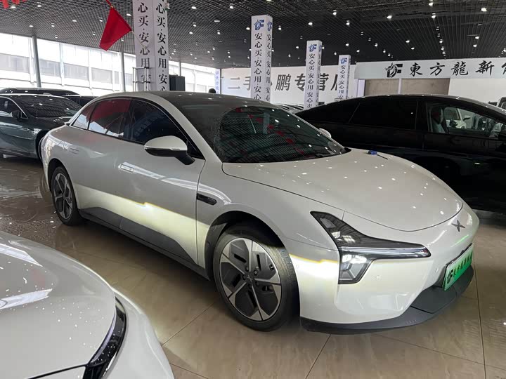 Фото 1 - XPeng Mona M03