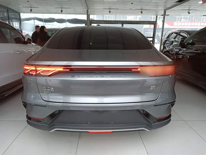 Фото 6 - BYD Han