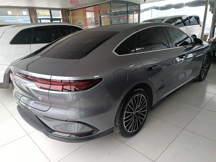 Фото 7 - BYD Han