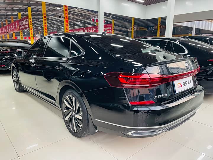 Фото 6 - Volkswagen Passat