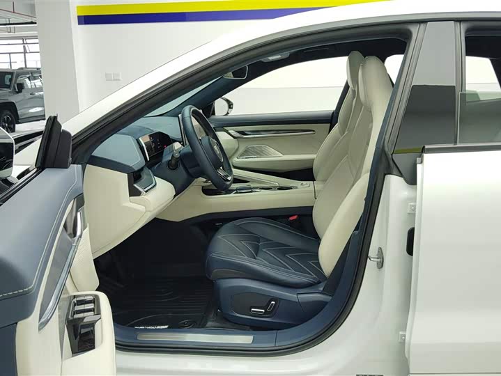 Фото 9 - Zeekr 001