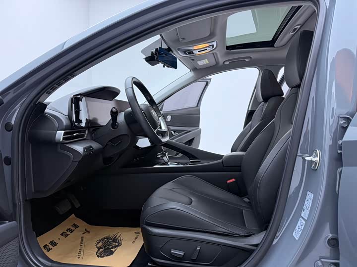 Фото 4 - Hyundai Elantra N line