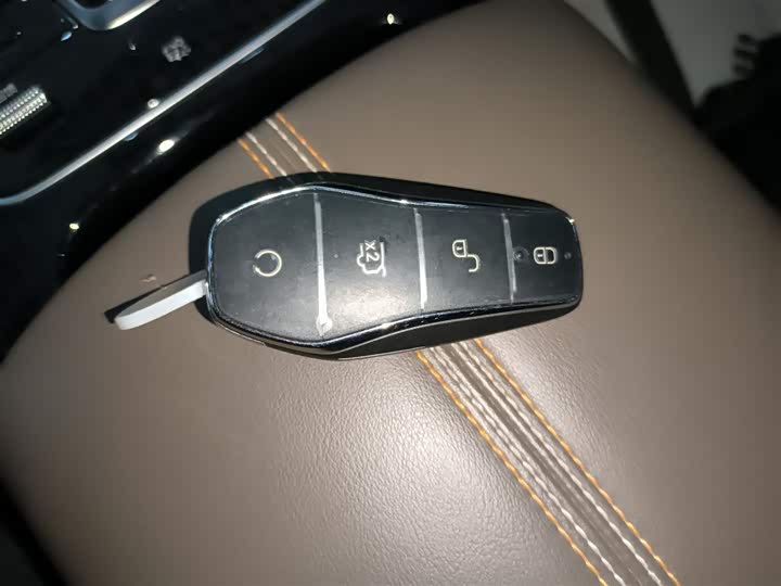 Фото 9 - BYD Qin Plus