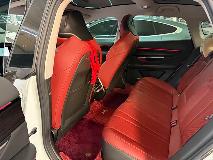 Фото 5 - XPeng P7