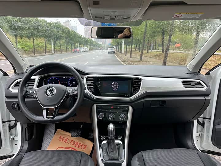 Фото 5 - Volkswagen T-Roc