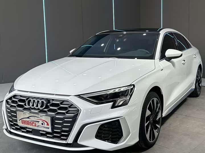 Фото 1 - Audi A3