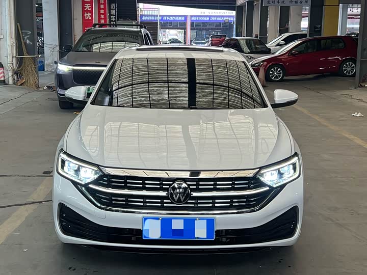 Фото 2 - Volkswagen Sagitar L