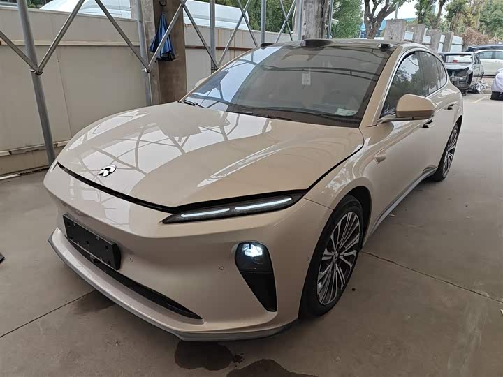 Фото 1 - Nio ET5T