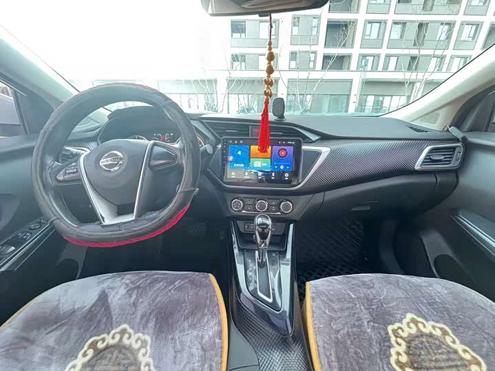 Фото 5 - Nissan Lannia