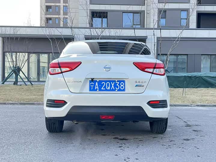 Фото 8 - Nissan Lannia