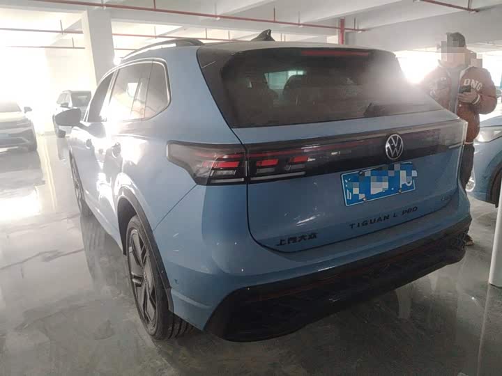 Фото 5 - Volkswagen Tiguan L Pro