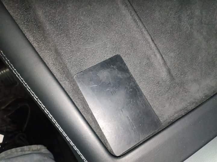 Фото 9 - Tesla Model 3