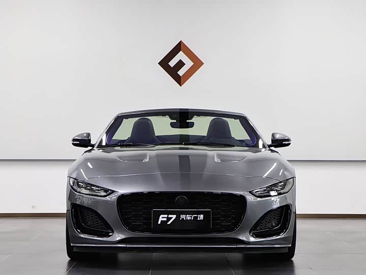 Фото 2 - Jaguar F-Type
