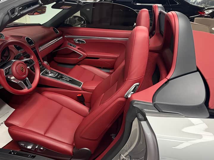 Фото 3 - Porsche 718