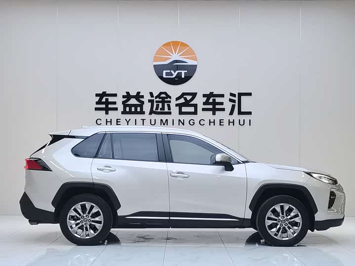 Фото 7 - Toyota Wildlander