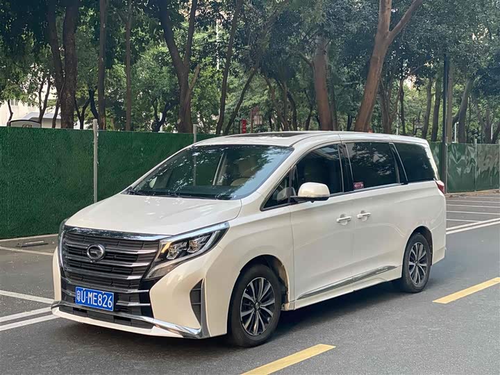 Фото 1 - GAC Trumpchi M8