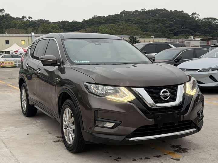 Фото 3 - Nissan X-Trail