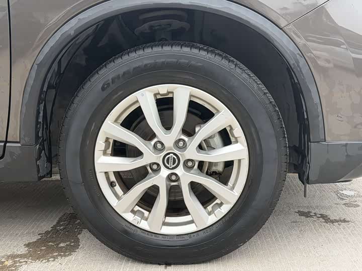 Фото 9 - Nissan X-Trail