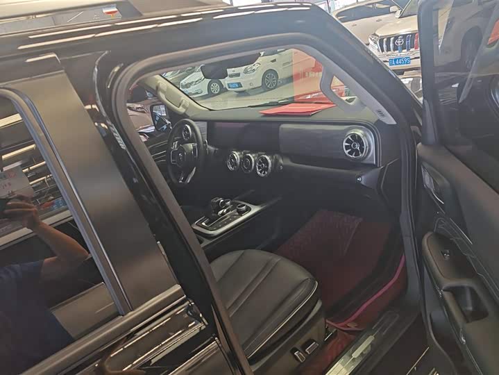 Фото 8 - Tank 300