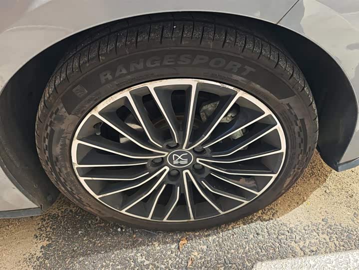 Фото 6 - BYD Han