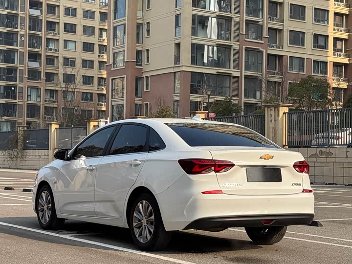 Фото 4 - Chevrolet Monza