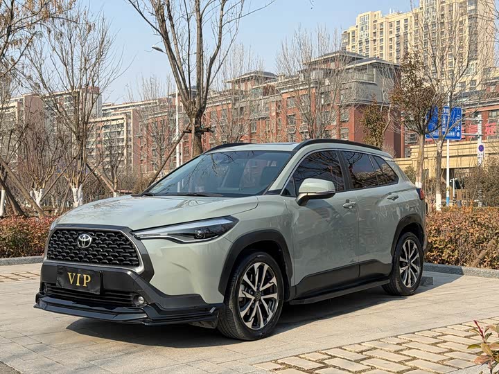 Фото 1 - Toyota Corolla Cross