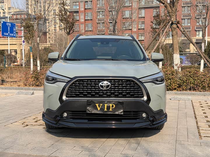 Фото 2 - Toyota Corolla Cross